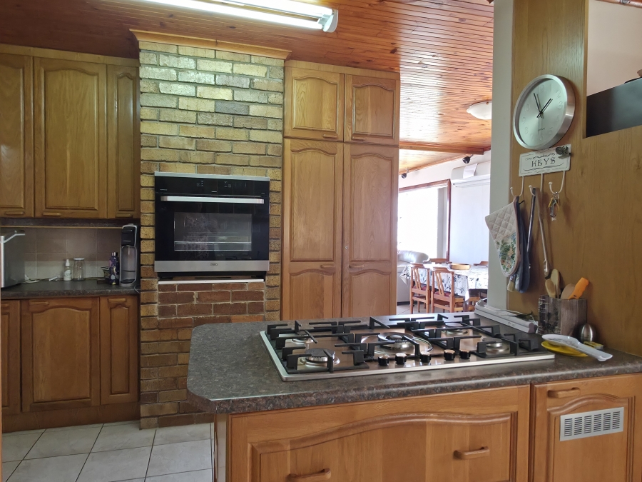 4 Bedroom Property for Sale in Noorsekloof Eastern Cape